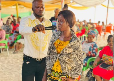 Testimony time by those who received instant miracles during the service